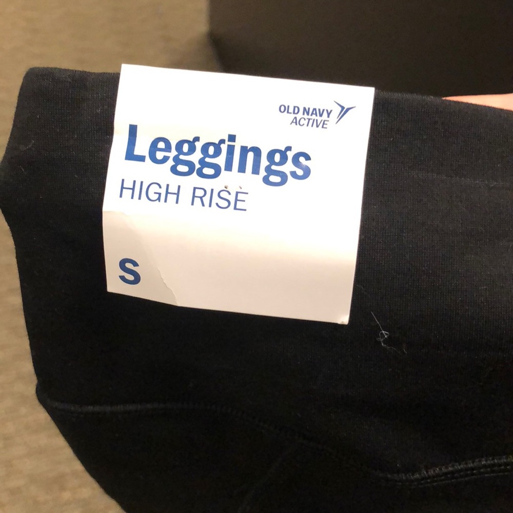 Old navy active leggings - Picture 5 of 5